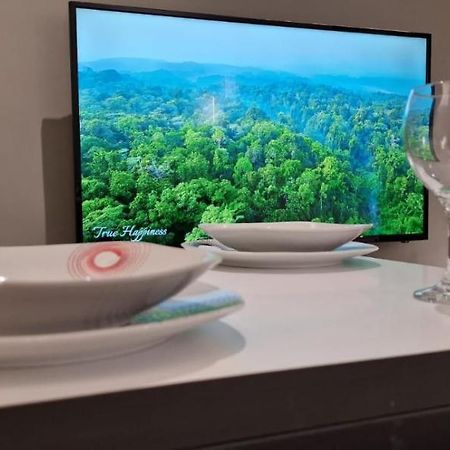 Heart Of Tirana Apartment Экстерьер фото