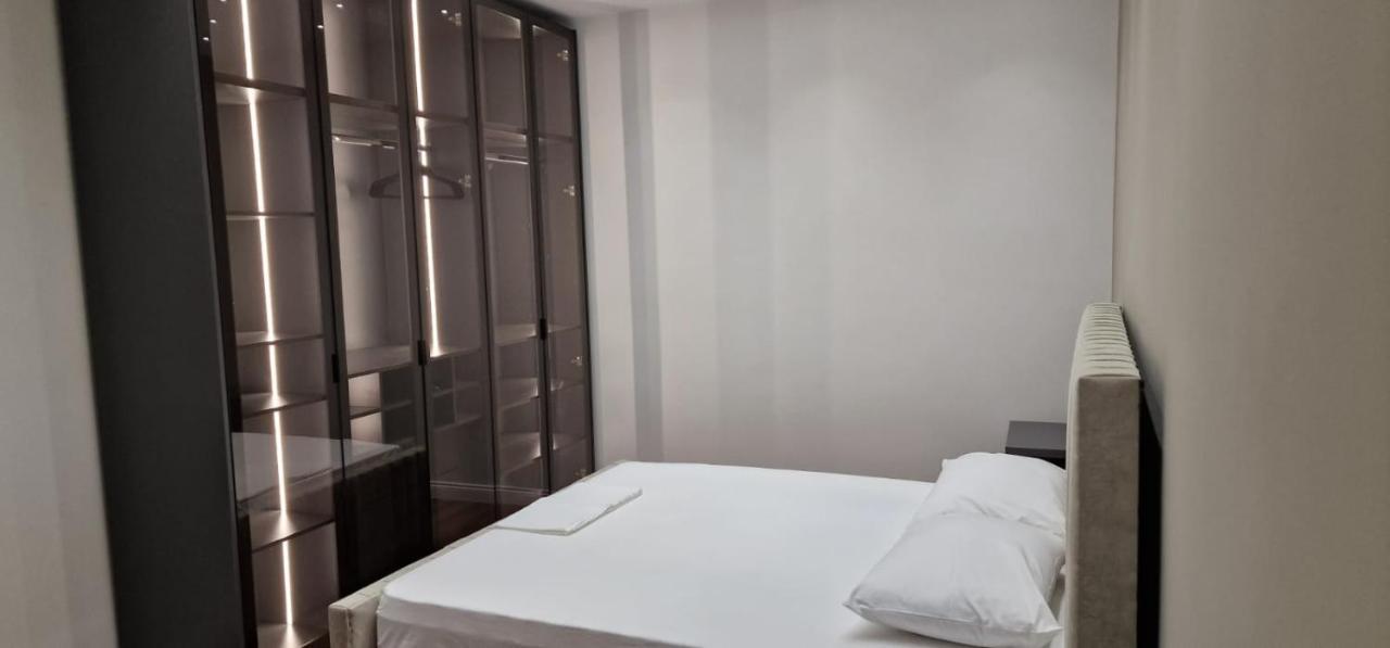 Heart Of Tirana Apartment Экстерьер фото
