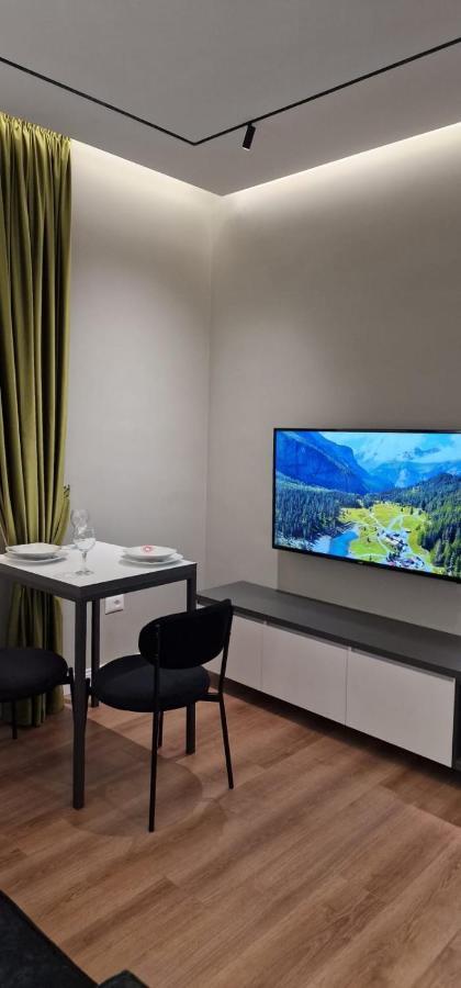 Heart Of Tirana Apartment Экстерьер фото